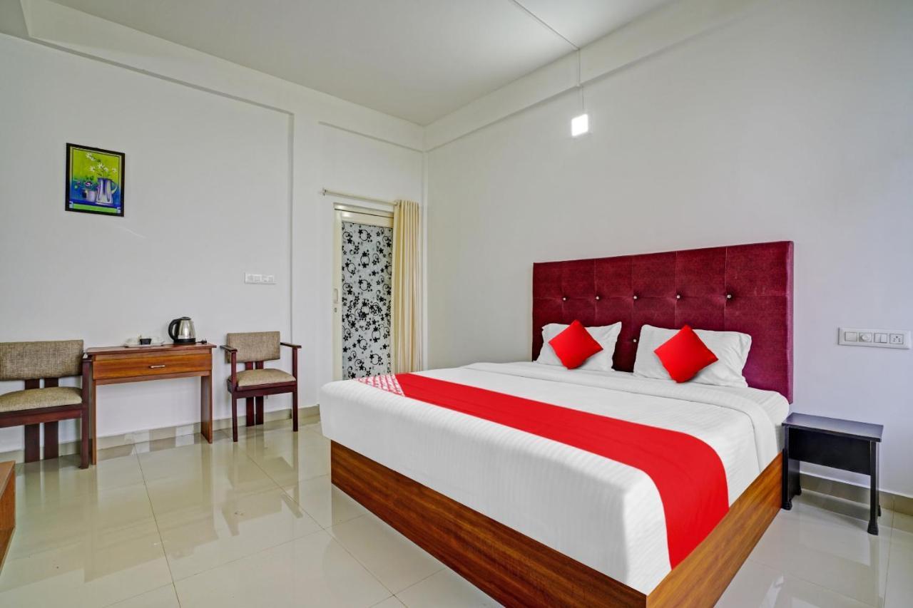 Hotel Oyo Flagship 81260 Star Lights Munnar Exteriér fotografie