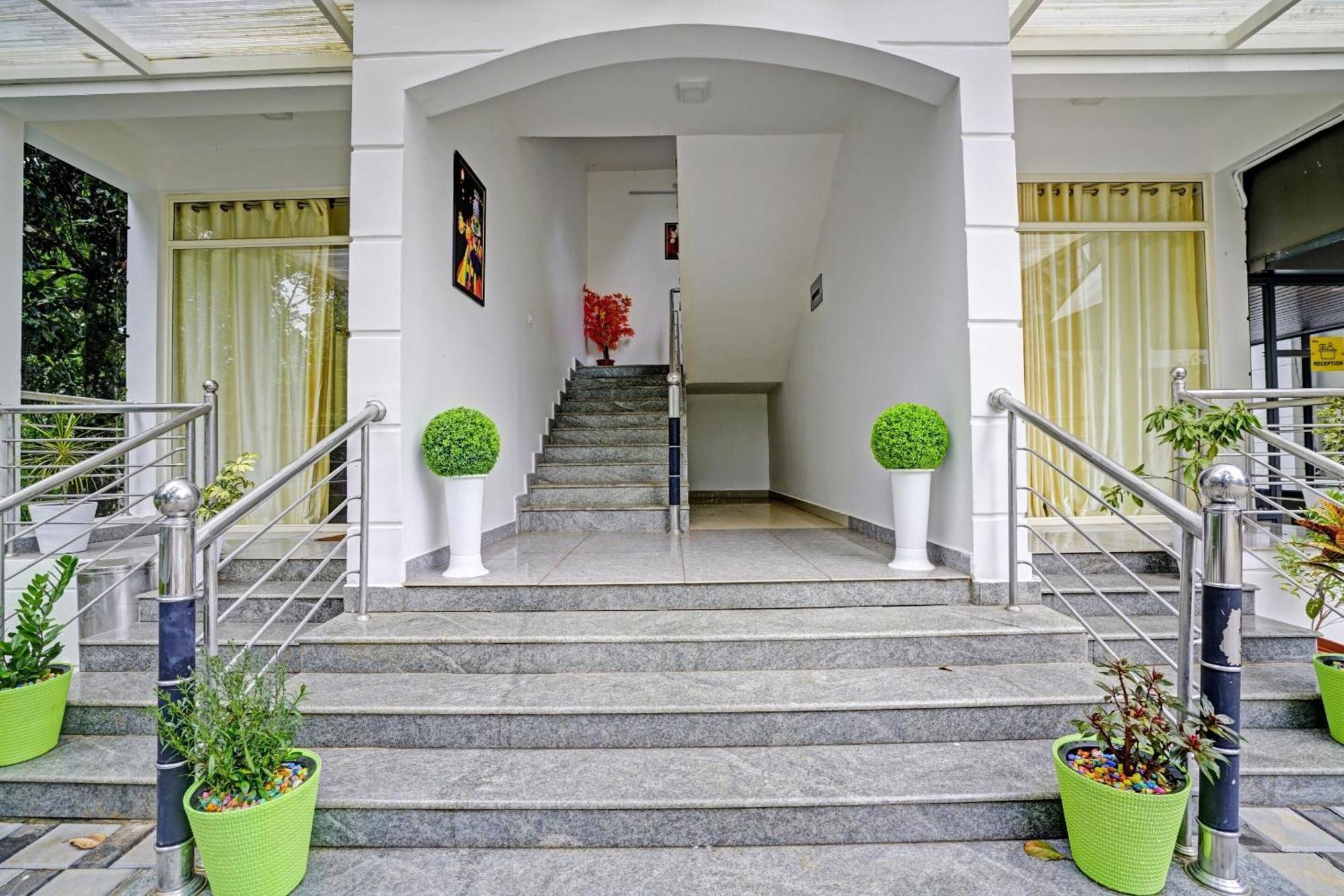 Hotel Oyo Flagship 81260 Star Lights Munnar Exteriér fotografie